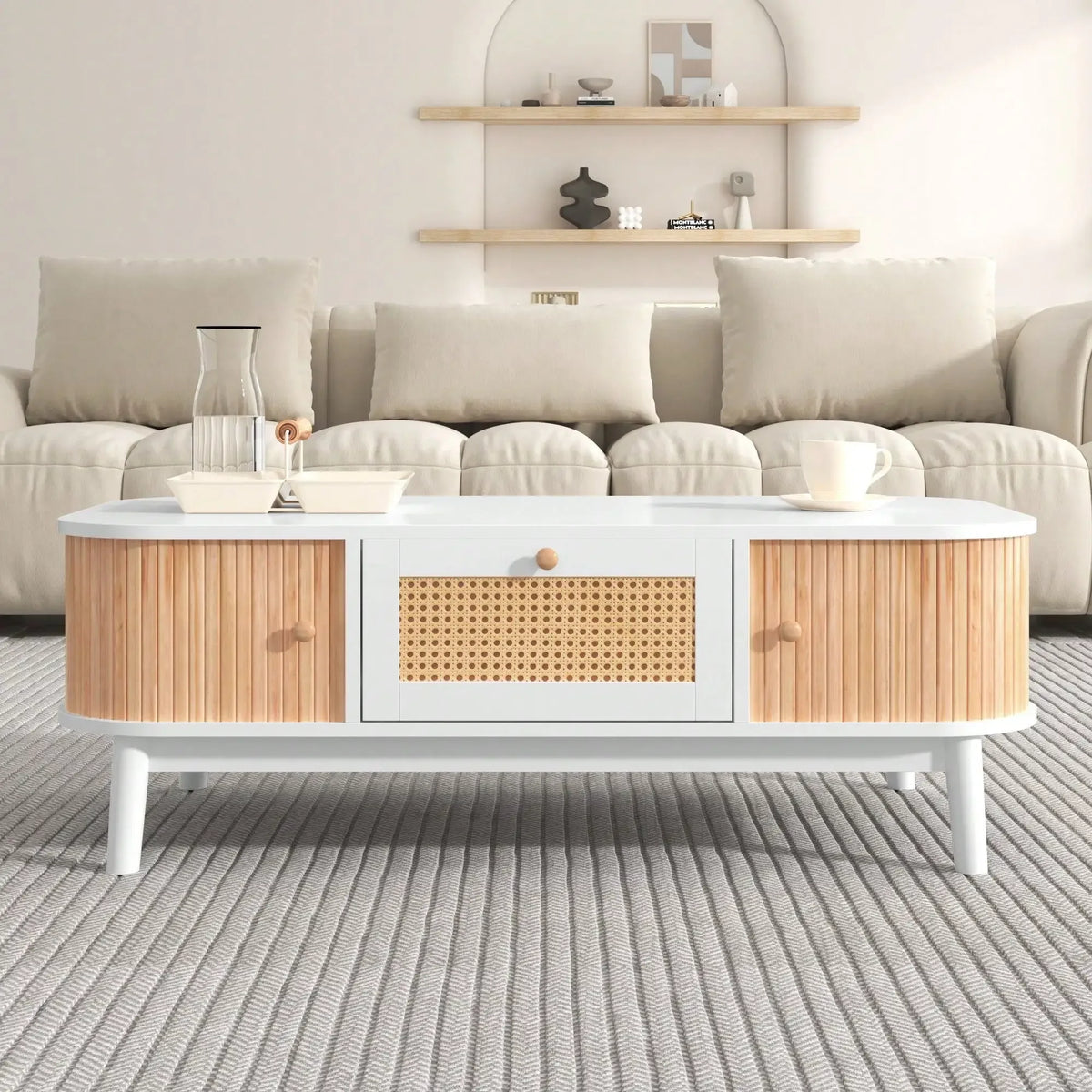 Table basse en bois et rotin avec rangements